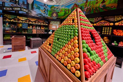 megamart vegas|Meow Wolf's Omega Mart .